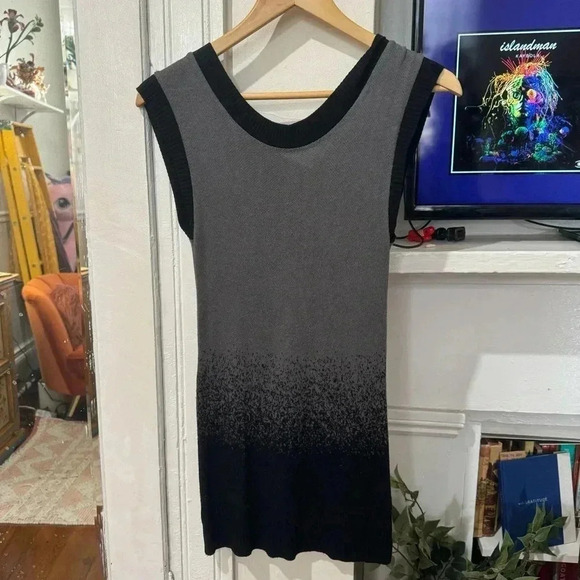 Forever 21 Black Ombré knit off the shoulder top - Picture 2 of 6